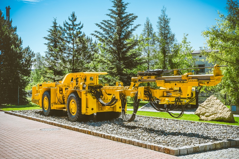 SAMOJEZDNY WÓZ WIERCĄCO-KOTWIĄCY typ: SWWK - 4